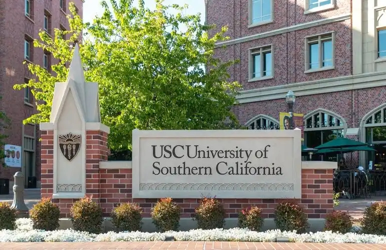 GPA 不到 3.0 也能逆袭 TOP50?低分段申请美研的破局攻略(图4) GPA 不到 3.0 也能逆袭 TOP50?低分段申请美研的破局攻略(图4)